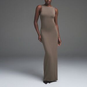 SKIMS SMOOTH LAYERS LONG BOAT NECK MAXI DRESS TRUFFLE XL